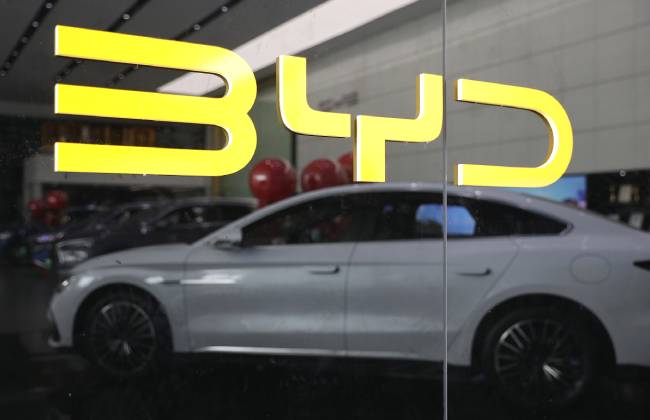 比亚迪方程豹借助华为冲击高端越野市场